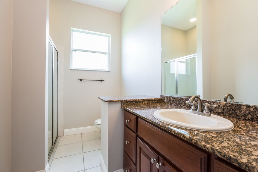 Building Photo - 9009 Riverview Dr