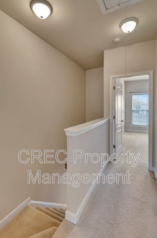 Building Photo - 804 Rue Dr