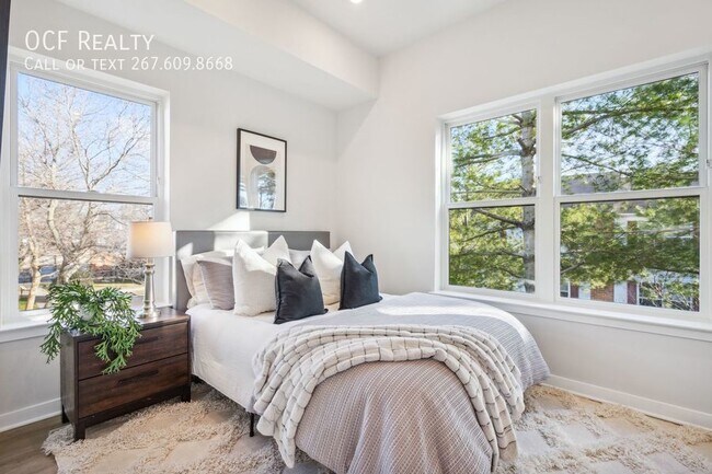 Building Photo - Modern Grays Ferry Apartment