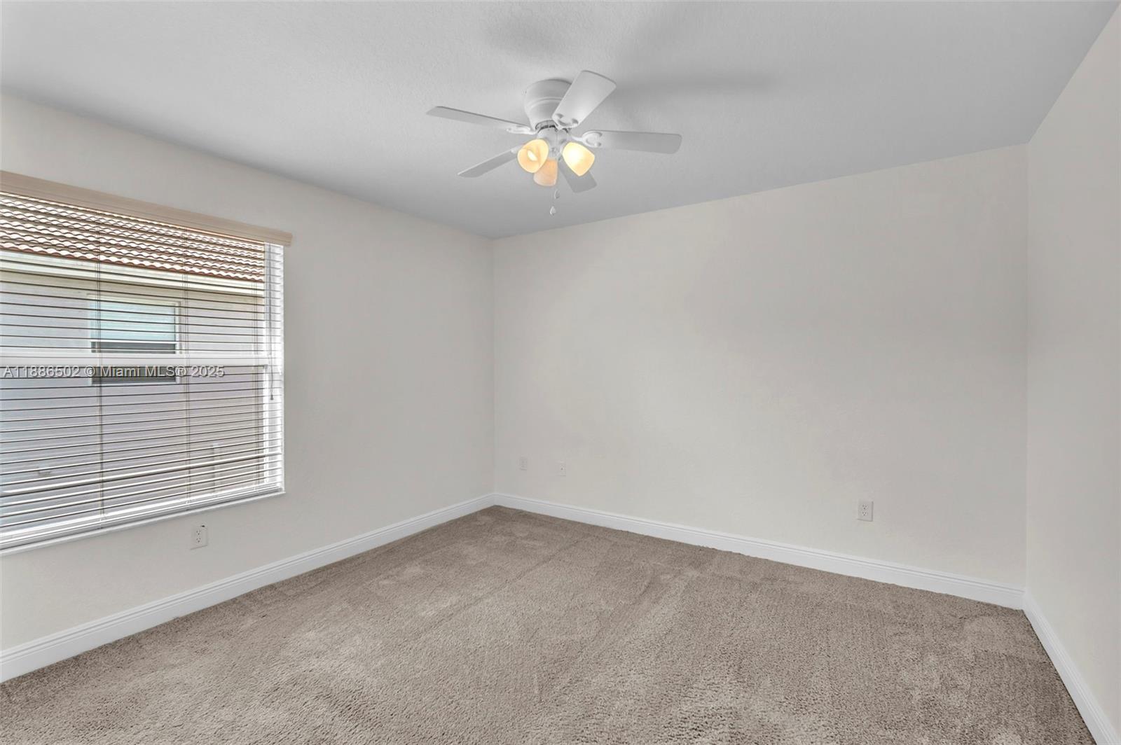 Building Photo - 5271 SW 173rd Ave