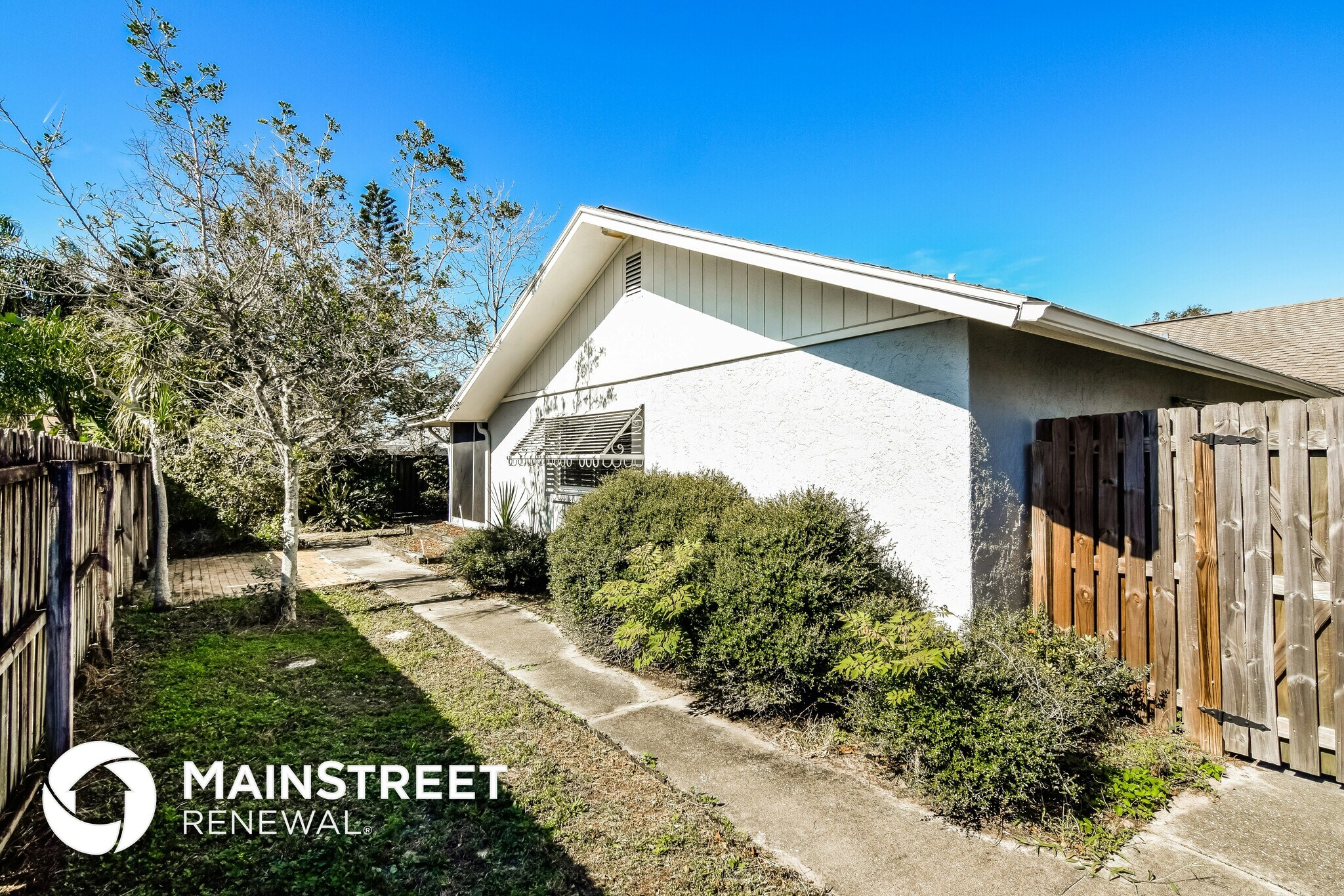 Building Photo - 7652 Atherton Ave