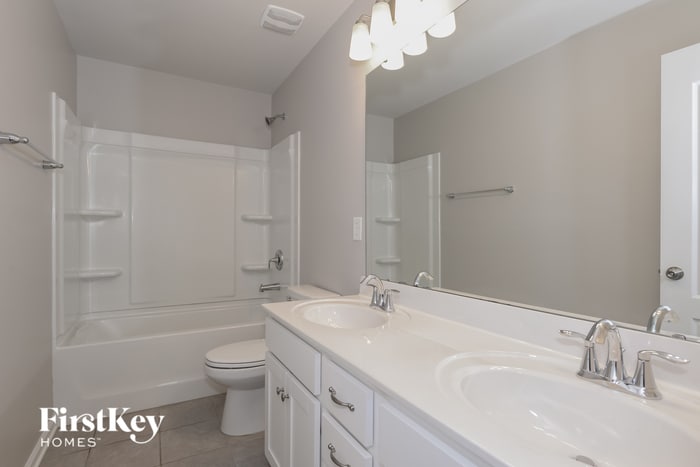 Building Photo - 16021 Pela Croix Dr