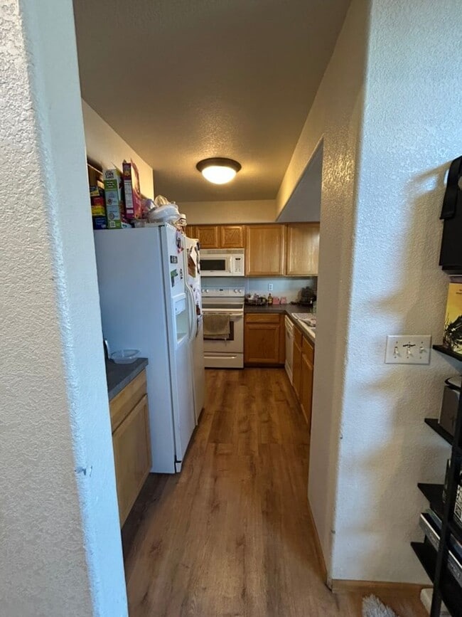 Building Photo - 1073 Tierra Ln