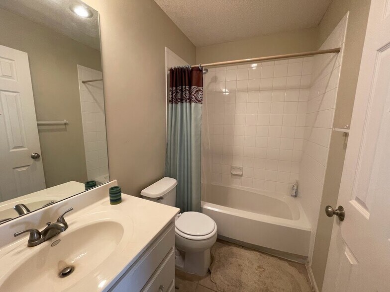 Secondary Bathroom - 13846 W 154th Ter