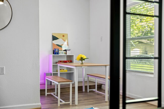 Building Photo - 5105 Galen Ct