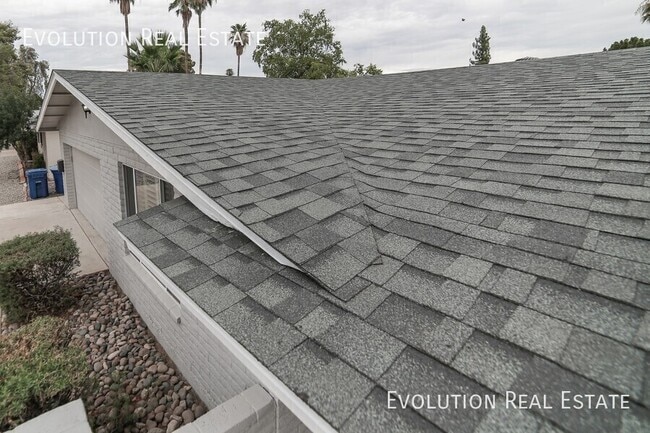 Building Photo - 2521 S Kachina Cir