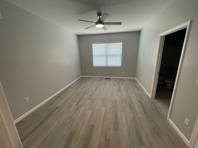 Building Photo - 94 Timber Hill Dr