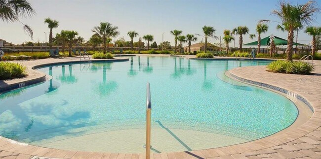 Building Photo - 2740 Lookout Rdg Rd