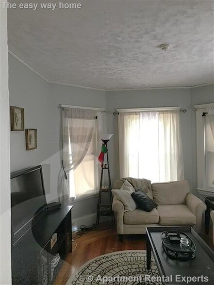 Building Photo - 156 Middlesex Ave