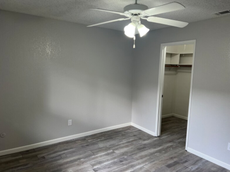 Building Photo - 5641 Passero Way
