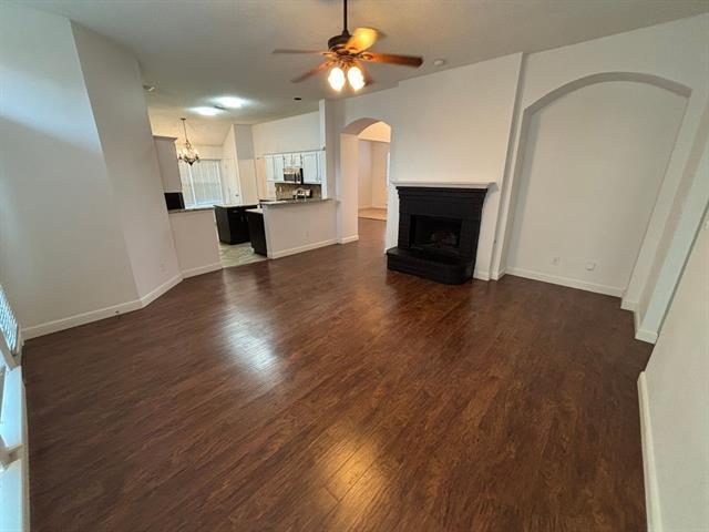 Building Photo - 10717 Canoe Rd