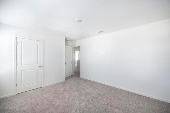 Building Photo - 134 Price Ml Trl