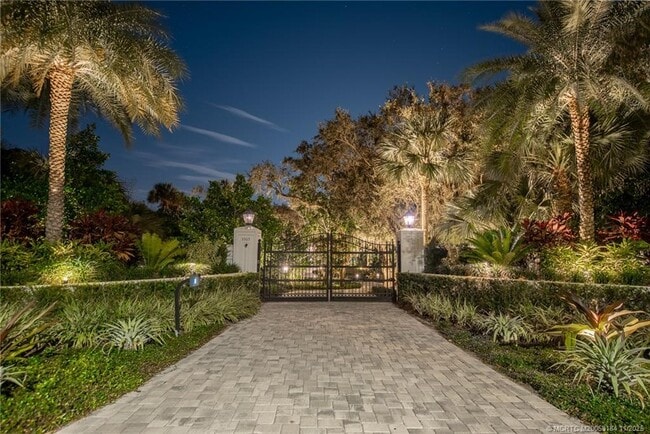 Building Photo - 3365 SE St Lucie Blvd