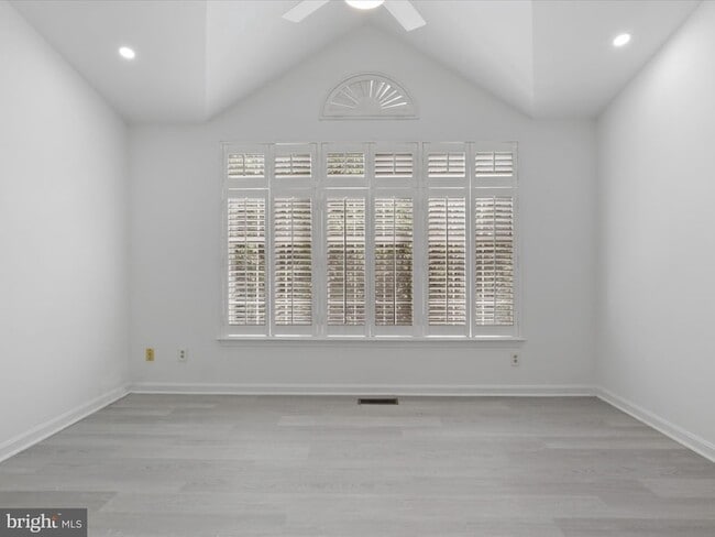 Building Photo - 5129 Beauregard St
