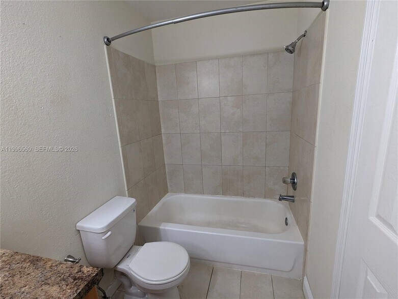 Building Photo - 3430 Pinewalk Dr N