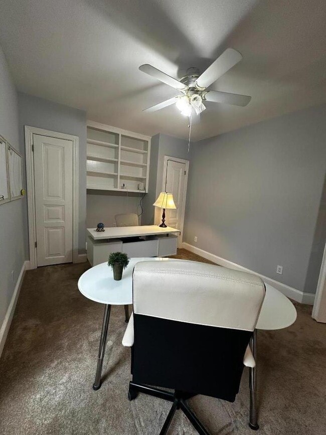 Building Photo - 4824 Longcove Dr