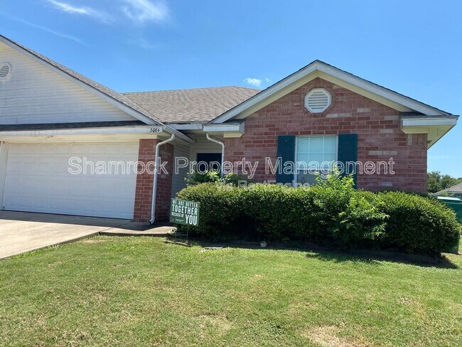 Primary Photo - 3084 Clydesdale Way