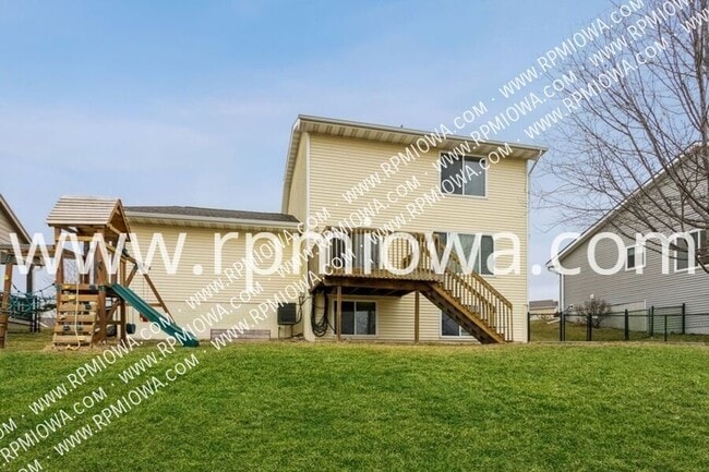 Building Photo - 14616 Westbrook Dr