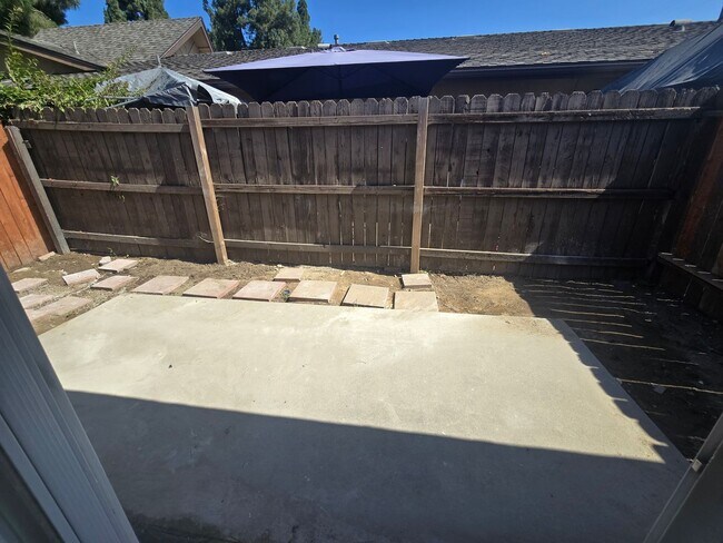 Building Photo - 2072 S Nautical St