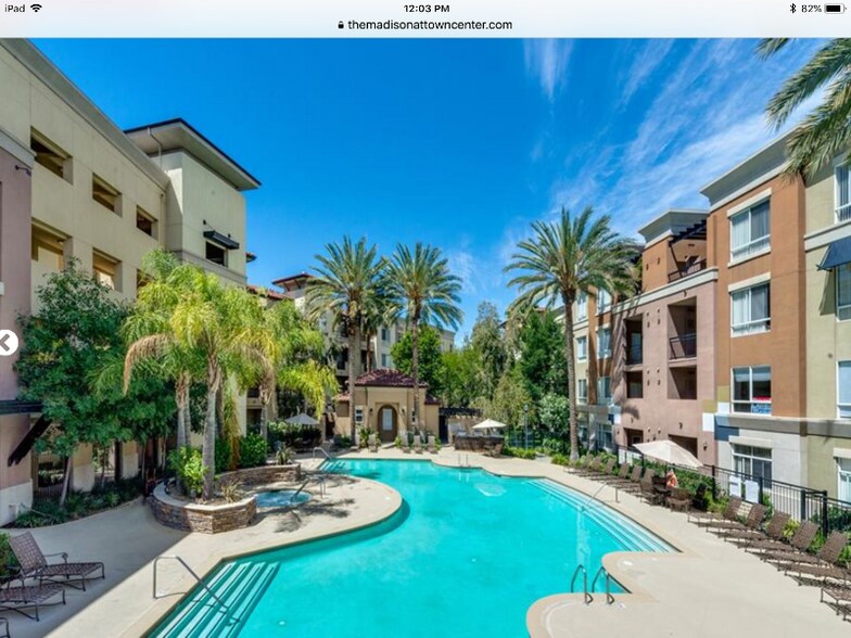 Primary Photo - 24507 Town Center Dr