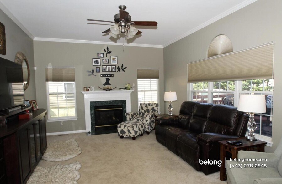 Building Photo - 5411 Chillingham Pl