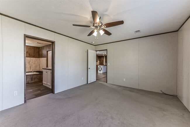 Building Photo - 1566 County Rd 610