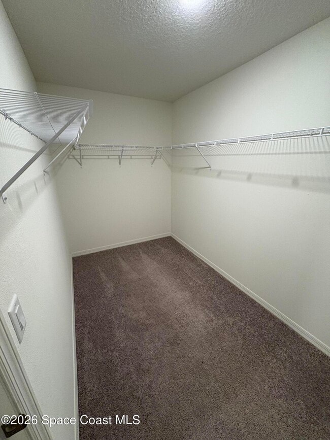 Building Photo - 212 Alminar Ave SE