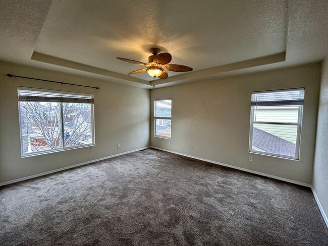 Building Photo - Beautiful Stetson Hills 3 Bedroom