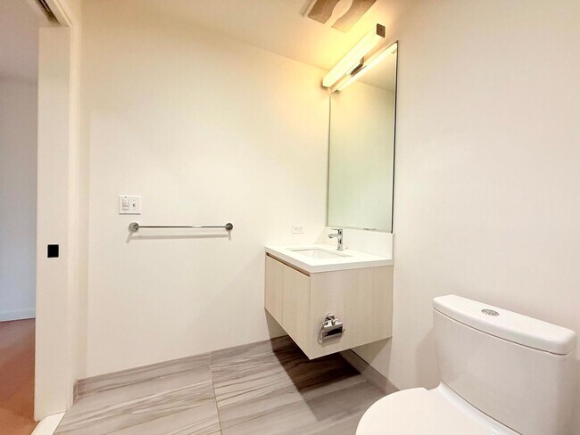 Building Photo - ***MOVE-IN SPECIAL ONE MONTH FREE RENT***Very Unique Spacious Two Bedroom - Two bath luxury Condo...