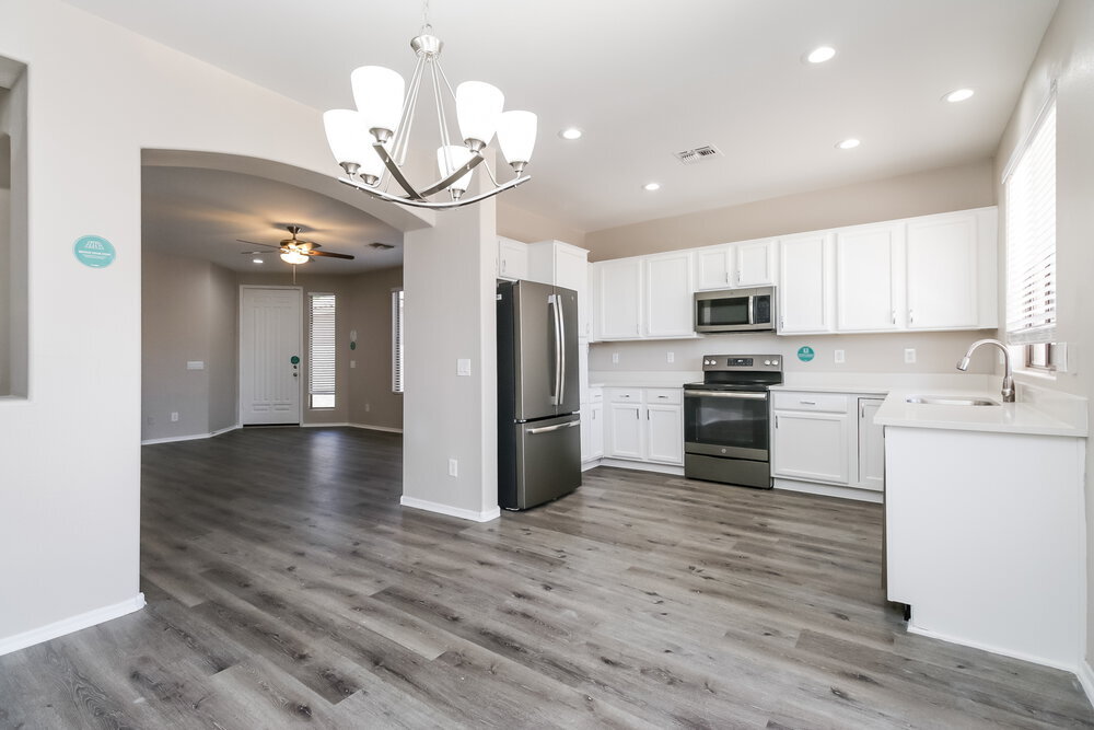 Building Photo - 831 S Nielson Ct