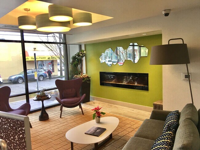 Building Photo - Urban Living at the Vik - Top Floor Condo