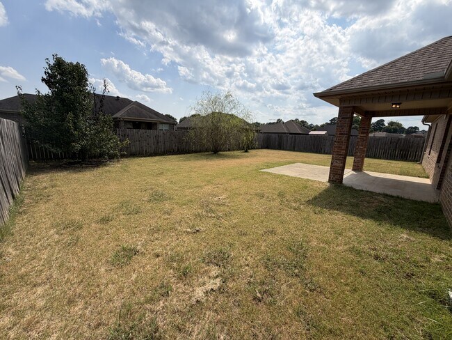 Building Photo - 1417 Puritan Dr
