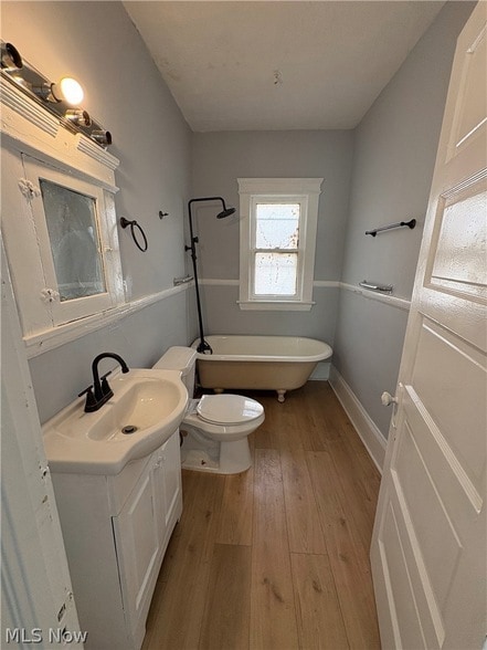 Building Photo - 946 E 79th St