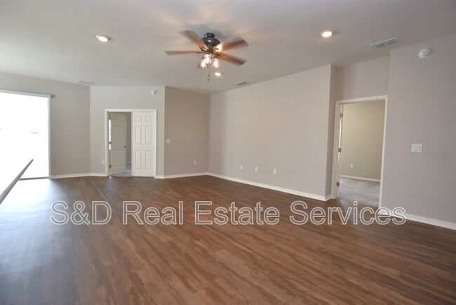 Building Photo - 920 Montgomery Ln