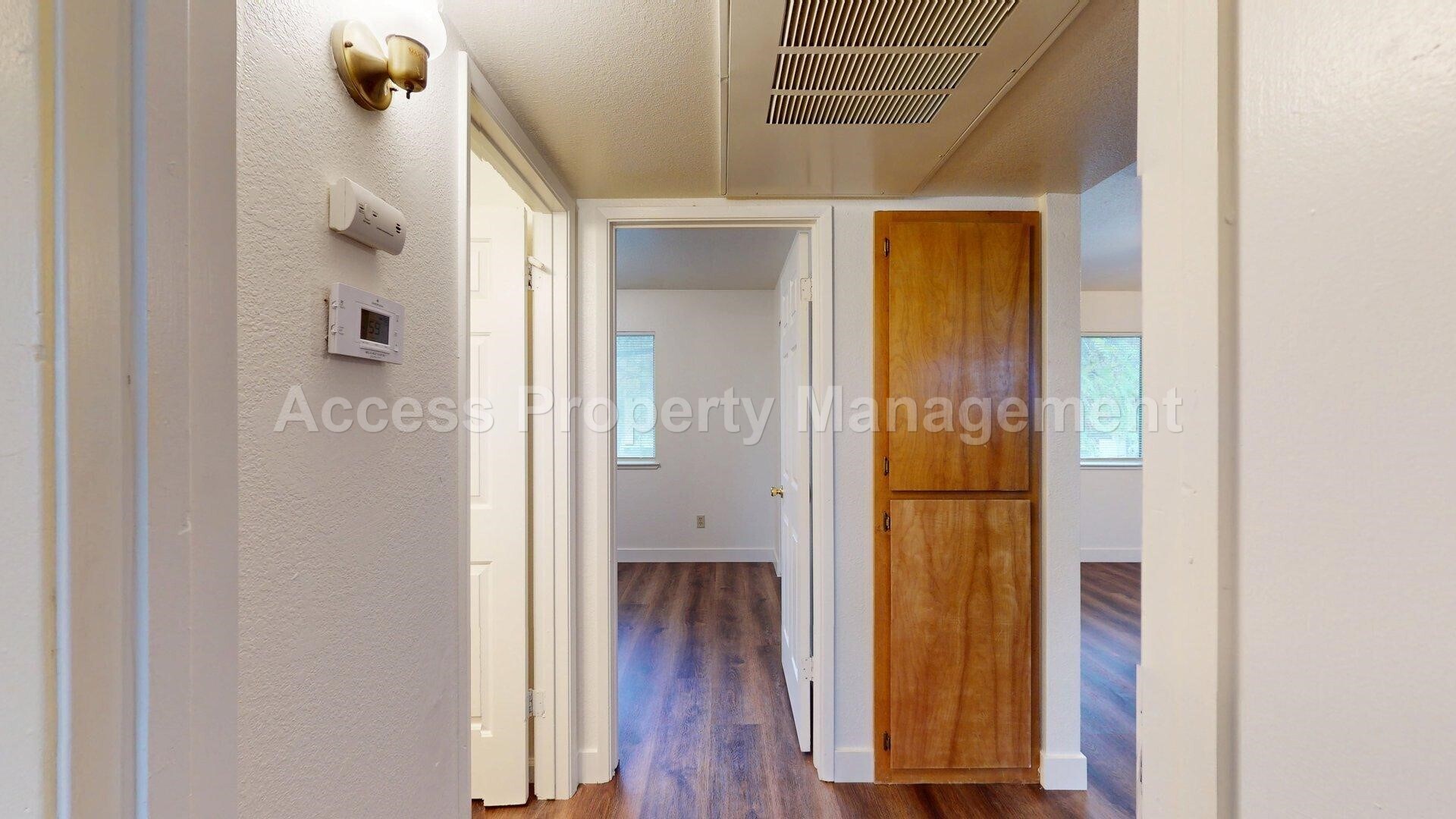 Building Photo - 114 Baker St