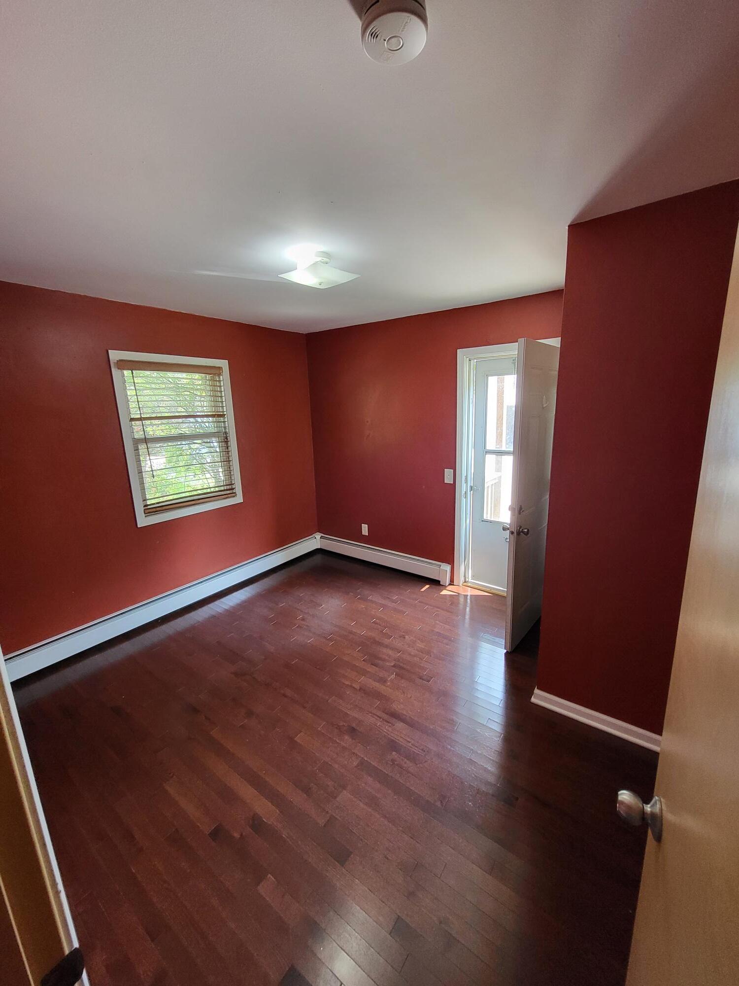 Building Photo - 1305 Jewel Ct