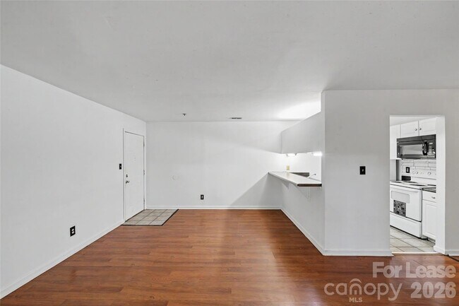 Building Photo - 9535 University Terrace Dr