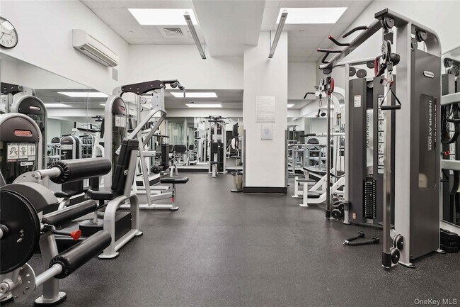 Building Photo - 4-74 48th Avenue Unit 25M