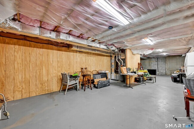Building Photo - 16 Bella Vista Dr
