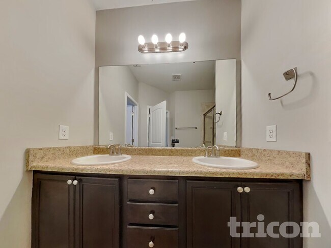 Building Photo - 76 Ashby Dr