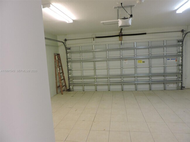 Building Photo - 15065 SW 108th Terrace