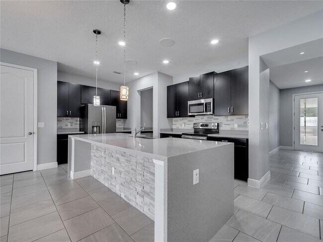 Building Photo - 4916 Blanche Ct