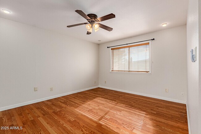 Building Photo - 13209 N 30th St