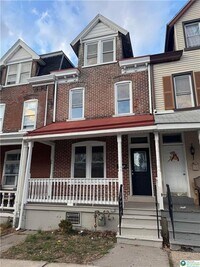 Building Photo - 915 Washington St