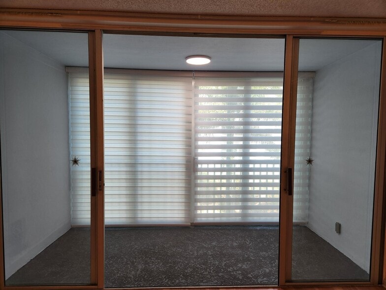 Building Photo - 2008 S Federal Hwy