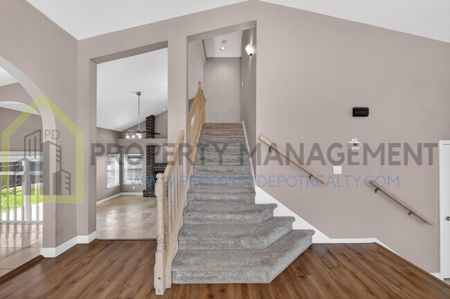 Building Photo - Spacious 3-Bedroom, 3-Bath Home Available