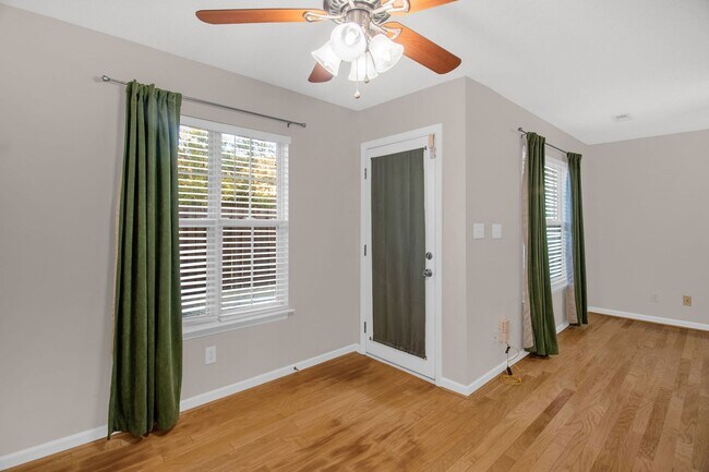 Building Photo - Keswick Place Townhome