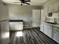 Building Photo - 15257 Lincoln Way W