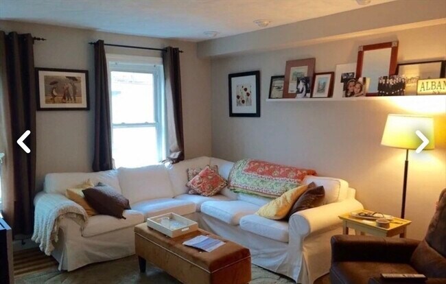 Building Photo - 143 W 8th St