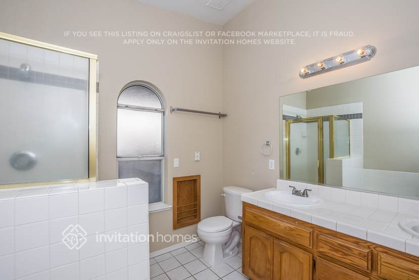 Building Photo - 8767 Hollowstone Way
